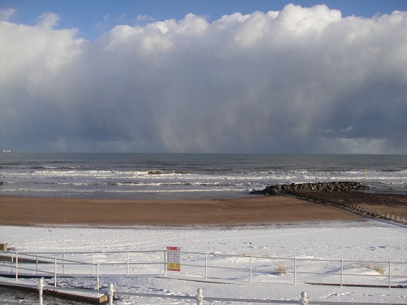 Aberdeen in early snow in November